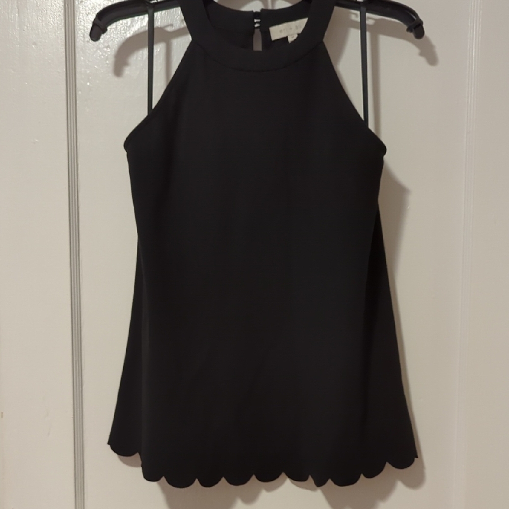 Black Sleeveless Top